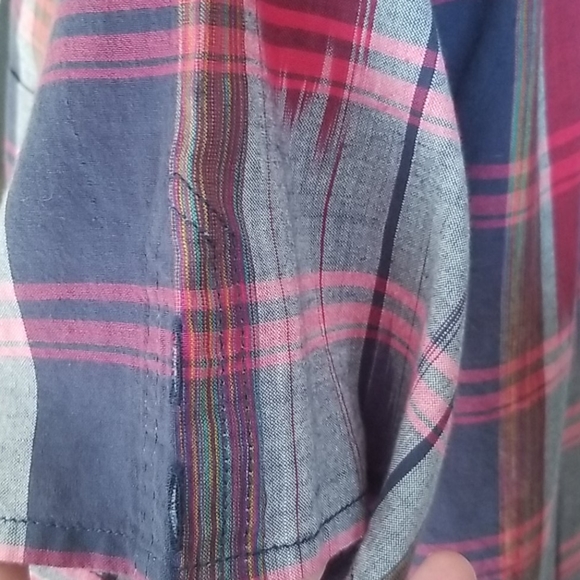 Plaid blouse - Picture 2 of 4